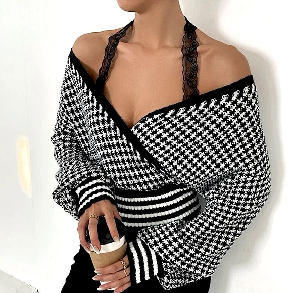 Lace Strap Batwing Sleeve Sweater - Picture 13 of 16